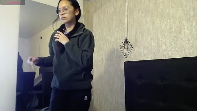 Snapshot of katalina07_1 chatting on November 19, 2025, 1:33 pm katalina07 1 online show from November 19, 2025, 1:33 pm