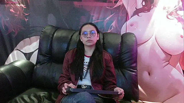 Snapshot of katalina07_1 chatting on October 18, 2025, 5:04 pm katalina07 1 online show from October 18, 2025, 5:04 pm