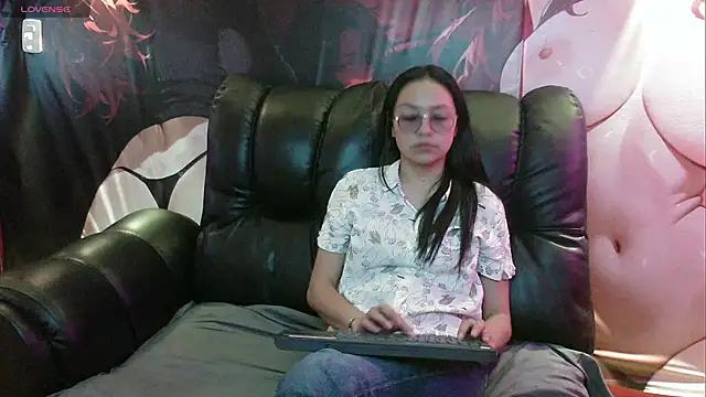 Snapshot of katalina07_1 chatting on October 31, 2025, 6:26 pm katalina07 1 online show from October 31, 2025, 6:26 pm