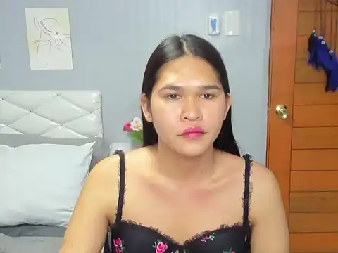 Snapshot of AlianaBlair chatting on September 25, 2025, 4:24 pm AlianaBlair online show from September 25, 2025, 4:24 pm