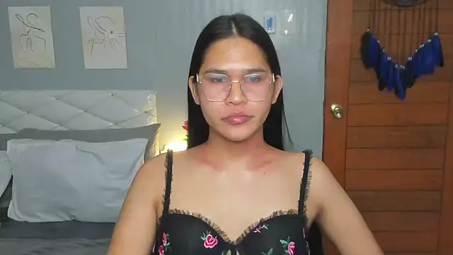 Snapshot of AlianaBlair chatting on September 21, 2025, 1:49 pm AlianaBlair online show from September 21, 2025, 1:49 pm