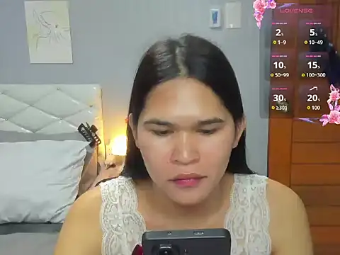 Snapshot of AlianaBlair chatting on September 27, 2025, 4:24 pm AlianaBlair online show from September 27, 2025, 4:24 pm