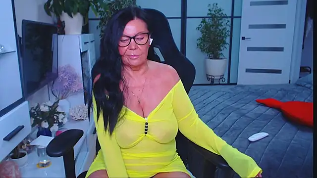 Snapshot of Anna_Blare chatting on October 28, 2025, 9:08 am Anna Blare online show from October 28, 2025, 9:08 am