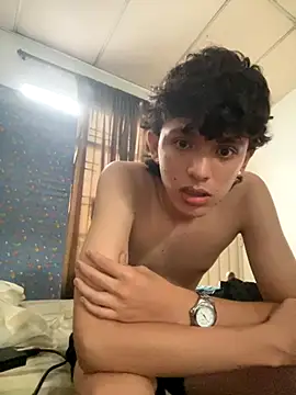 Ramiro378920 online show from December 3, 2025, 8:52 pm