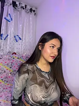 Snapshot of Linda_Bellucci chatting on May 1, 2026, 4:50 am Linda Bellucci online show from May 1, 2026, 4:50 am