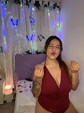 Snapshot of Linda_Bellucci chatting on February 27, 2026, 3:29 am Linda Bellucci online show from February 27, 2026, 3:29 am