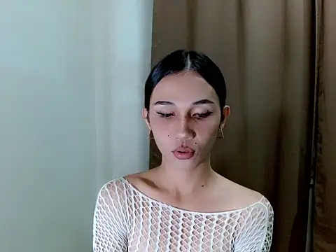 Snapshot of Urfucking_khloe1 chatting on November 15, 2025, 12:31 pm Urfucking khloe1 online show from November 15, 2025, 12:31 pm