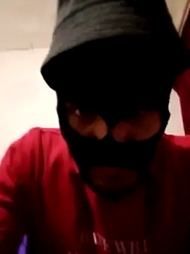 Golonzo1996 online show from November 29, 2025, 2:34 am