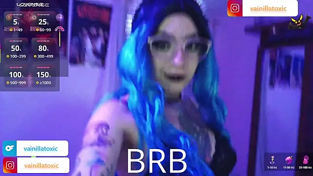 vainilla doll online show from March 3, 2026, 1:45 am