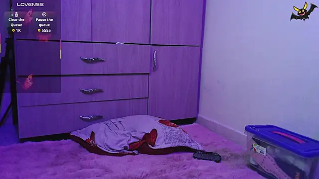 vainilla doll online show from April 11, 2026, 1:35 am