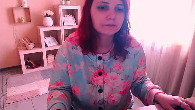 Snapshot of TwoBigSuns chatting on February 2, 2026, 8:13 am TwoBigSuns online show from February 2, 2026, 8:13 am