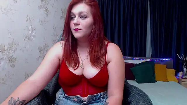 Alisawoods  online show from September 19, 2025, 6:34 pm
