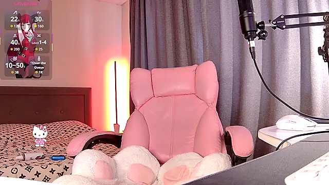 midwestemoqueen online show from November 24, 2025, 7:08 am