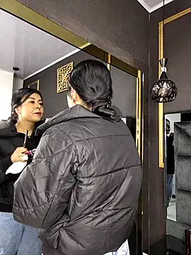 Aniajoness  online show from November 28, 2025, 3:28 am