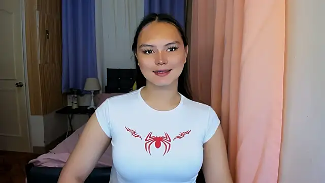 ameliamaureen online show from April 12, 2026, 3:21 am