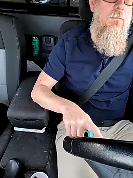 sizableunicorn7 online show from April 9, 2026, 8:26 pm