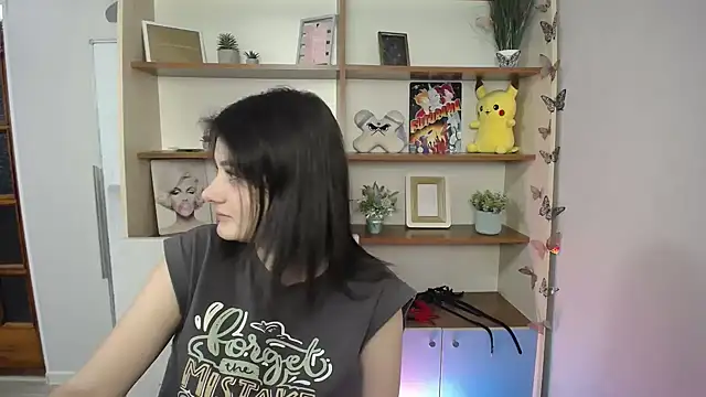 Katrin kiss  online show from March 31, 2026, 12:40 pm