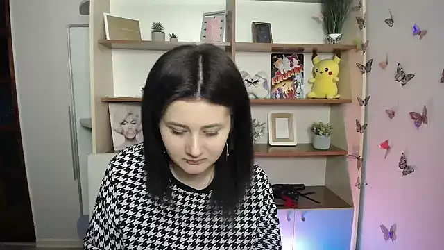 Katrin kiss  online show from April 16, 2026, 12:17 pm