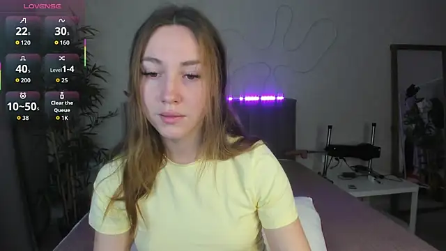 Luna G0ld online show from October 16, 2025, 12:08 am