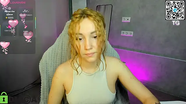 Luna G0ld online show from November 13, 2025, 12:14 am