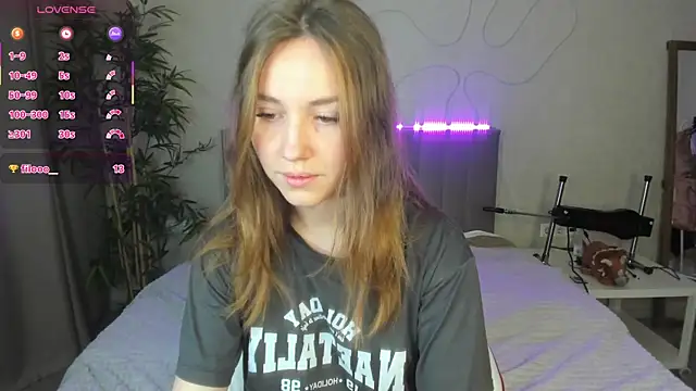 Luna G0ld online show from October 15, 2025, 12:09 am