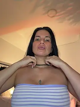 carol cruz133 online show from May 12, 2026, 11:33 pm