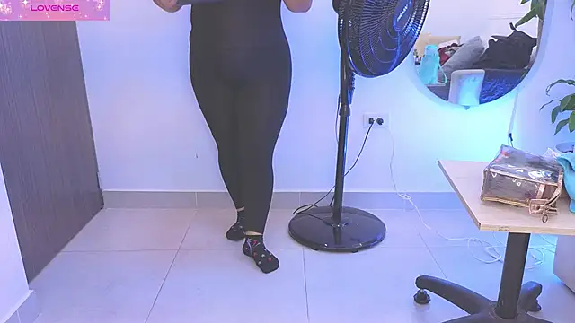 Daisy Price online show from March 14, 2026, 10:54 am