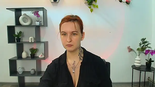RubyHolmess online show from October 6, 2025, 6:41 pm
