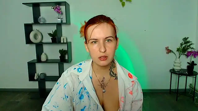 RubyHolmess online show from September 9, 2025, 6:28 pm