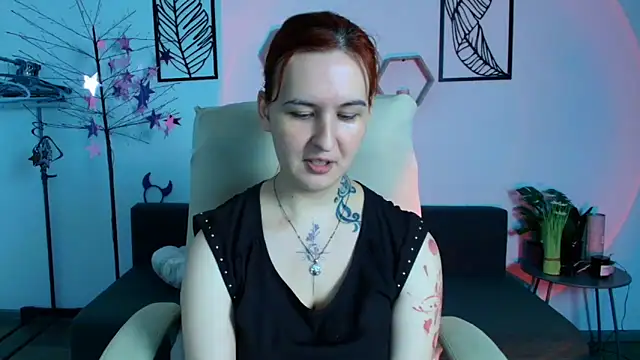 RubyHolmess online show from September 14, 2025, 6:41 pm