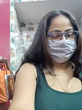 nisha 1110 online show from February 9, 2026, 3:32 pm