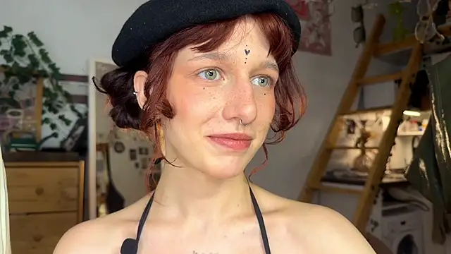LeelooYolo online show from May 23, 2026, 3:11 pm