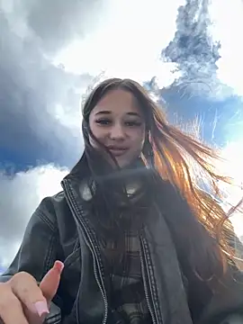 Juice Bunny online show from September 9, 2025, 7:40 am