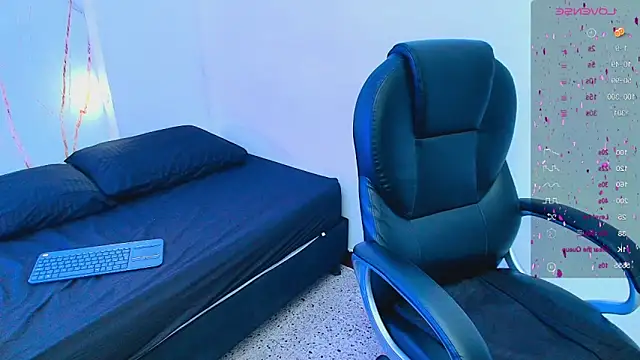 Karla hilton1 online show from October 22, 2025, 2:16 pm