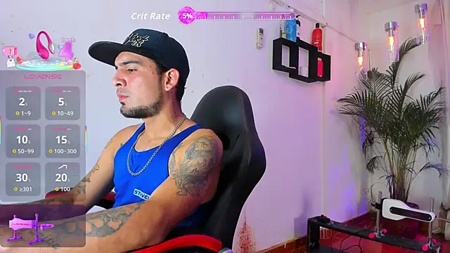 Snapshot of Brolyn_X chatting on October 29, 2025, 1:37 am Brolyn X online show from October 29, 2025, 1:37 am