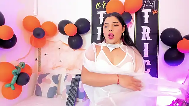 yunna7 online show from October 31, 2025, 11:18 am