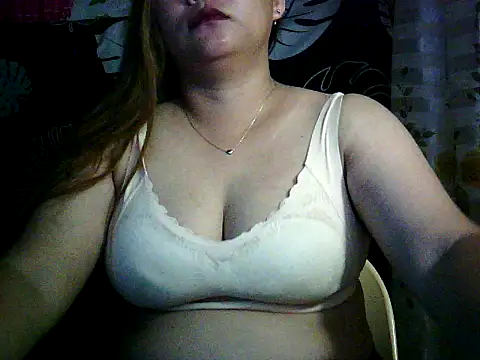 Snapshot of yuana25 chatting on October 19, 2025, 9:34 am yuana25 online show from October 19, 2025, 9:34 am