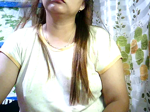 Snapshot of yuana25 chatting on October 15, 2025, 12:57 pm yuana25 online show from October 15, 2025, 12:57 pm