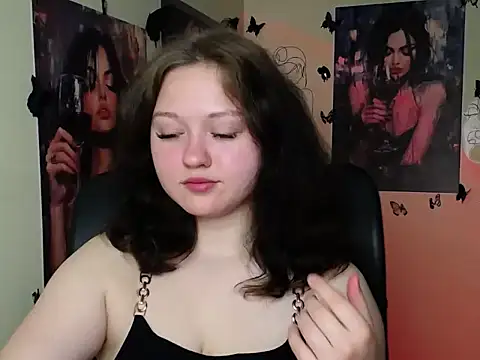 LadyAlice  online show from June 5, 2026, 5:56 am