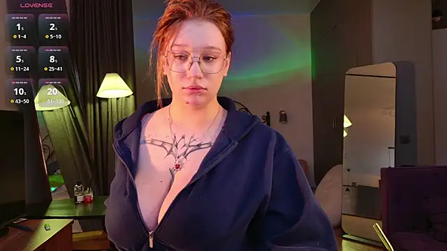 Snapshot of Morvelyn chatting on February 15, 2026, 12:26 pm Morvelyn online show from February 15, 2026, 12:26 pm