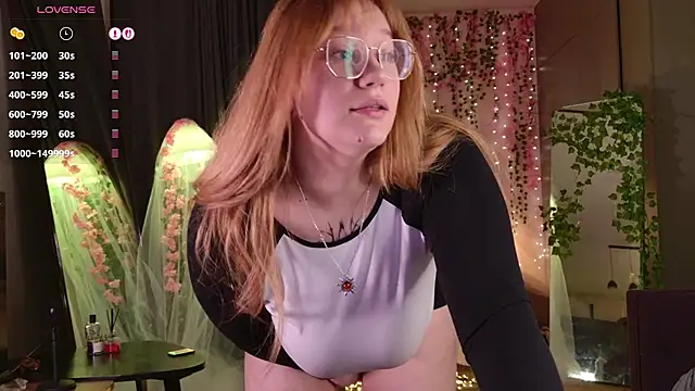 Snapshot of Morvelyn chatting on February 22, 2026, 9:16 pm Morvelyn online show from February 22, 2026, 9:16 pm