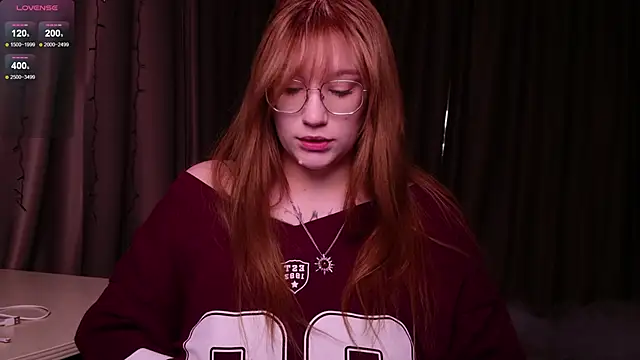 Snapshot of Morvelyn chatting on February 9, 2026, 3:32 pm Morvelyn online show from February 9, 2026, 3:32 pm