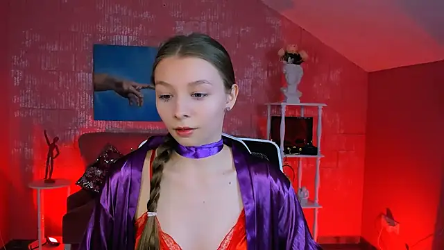 JulieDaniel online show from April 4, 2026, 4:30 am