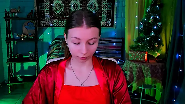 JulieDaniel online show from December 15, 2025, 8:20 am