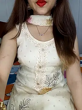 Hot malika19 online show from April 18, 2026, 9:22 am