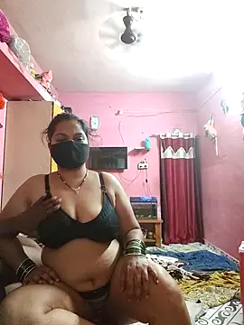 Snapshot of biggbobbsgirl chatting on May 9, 2026, 1:20 am biggbobbsgirl online show from May 9, 2026, 1:20 am