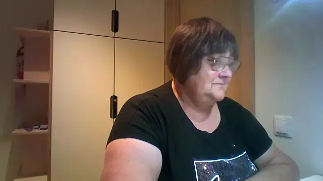 rewa666 online show from September 20, 2025, 5:07 pm