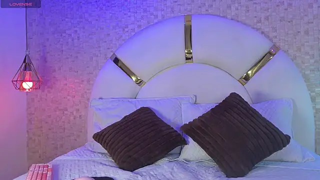 marcela rojas online show from October 3, 2025, 11:34 am