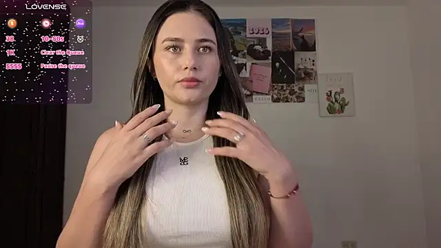 Veronika  Winslow  online show from March 31, 2026, 7:21 am