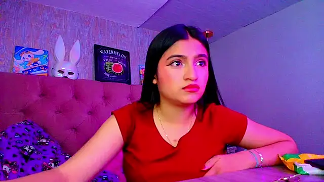 laurenelove online show from November 17, 2025, 3:32 am